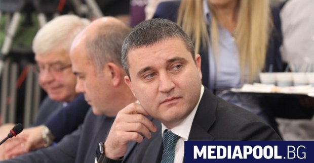 Финансовият министър Владислав Горанов защити предлагания в бюджета на Националната