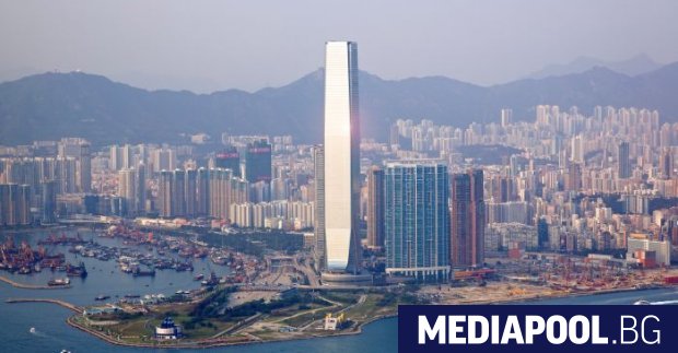 Най богатият човек в Хонконг Ли Ка шин продаде небостърча Сентър The