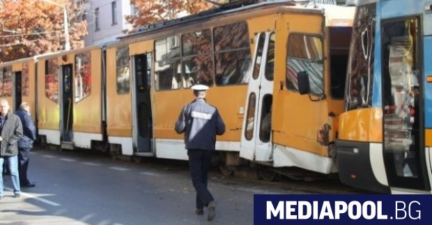 Снимка Архив Два трамвая се удариха на столичния пл Македония