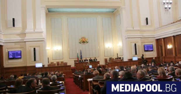 Следващата седмица БСП ще започне разговори за вот на недоверие