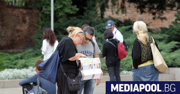 Посещенията на чужденци в България са с над 6 6