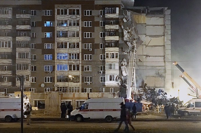 Жертвите на срутения блок в Ижевск вече са шест