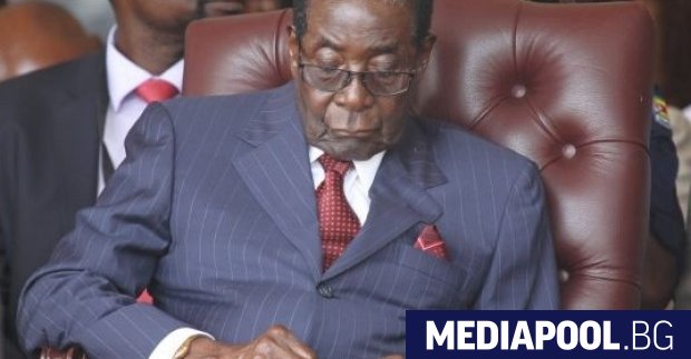 Робърт Мугабе Централният комитет на управляващата партия на Зимбабве Африкански
