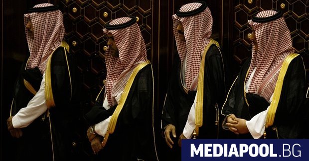 Високопоставеният саудитски принц Митеб бин Абдулах бе освободен вчера от
