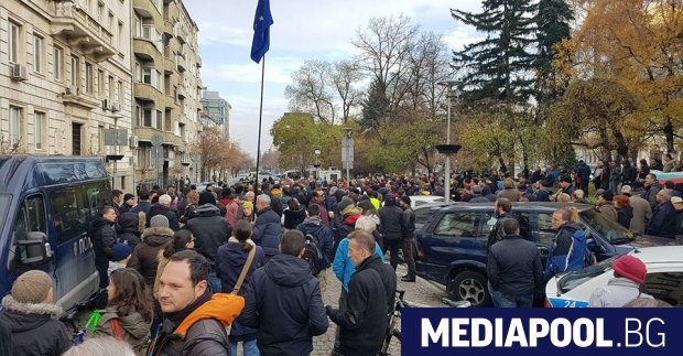 Сн Спаси София Около 200 души участваха в протестно шествие