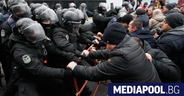Сн ЕПА БГНЕС Киевски полицаи и агенти от Службата за сигурност