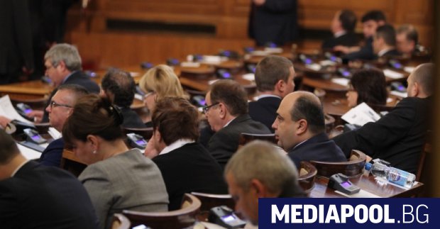 Парламентът решава при закрити врати българската позиция по делото което