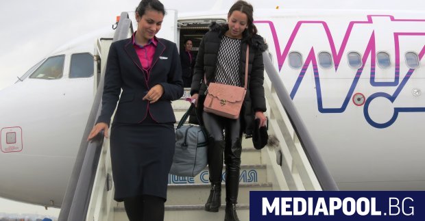 Пътничката на УизЕър Виолина Тренчена е шестмилионният пасажер налетище София