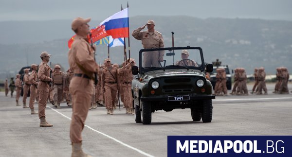 Руското министерство на отбраната заяви че няма да извежда войските