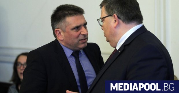 В българската правосъдна система фигурата на главния прокурор се радва