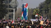 Сирия е димяща развалина, но Асад се държи здраво на власт