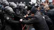 Саакашвили се барикадира пред Върховната рада в Киев