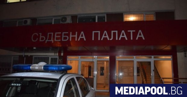 След 72 часа прекарани в ареста прокуратурата освободи майката на