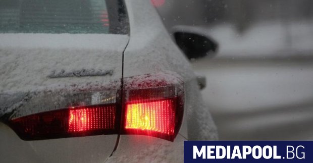 Транспортен хаос в Гърция предизвика първият снеговалеж за сезона в