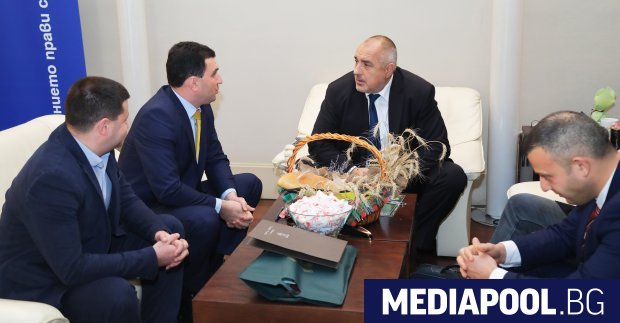 Борисов по време на срещата с кмета на Генерал Тошево