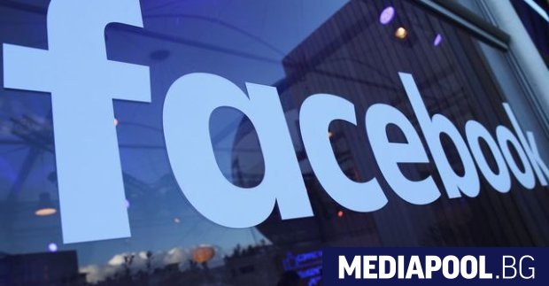 Германската антимонополна служба предупреди Фейсбук Facebook че злоупотребява с пазарната