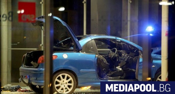 Сн ЕПА Автомобил се удари в централата на Германската социалдемократическа