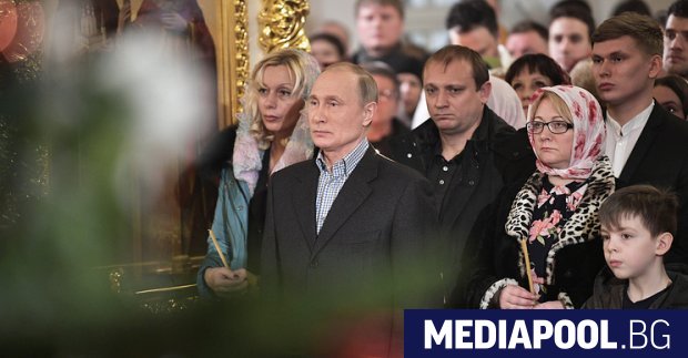 Руският президент Владимир Путин посрещна настъпването на Коледа по стар
