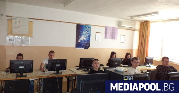 Онлайн платформа ще събере информацията за всички училища в София