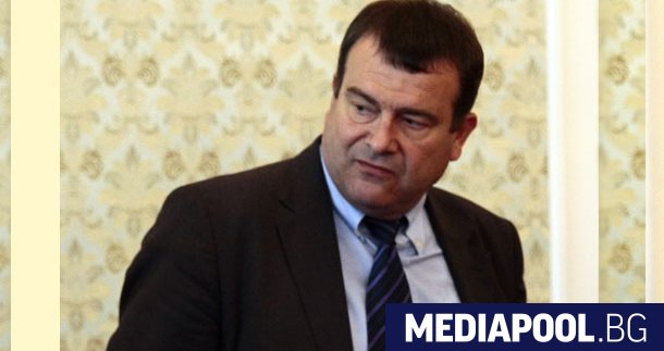 Подпуправителят на Националната здравноосигурителна каса НЗОК д р Димитър Петров е