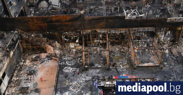 Шестнайсет души загинаха и над 30 бяха ранени при пожар