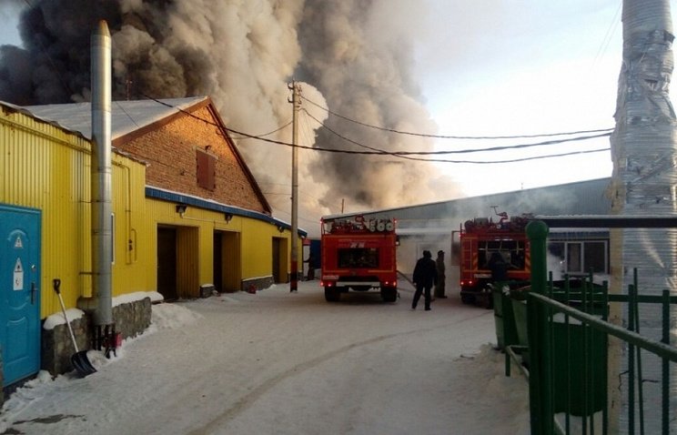 Десет жертви на пожар в обувна фабрика в Русия