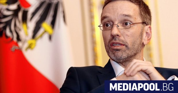 Новият австрийски министър на вътрешните работи Херберт Кикъл Новият австрийски