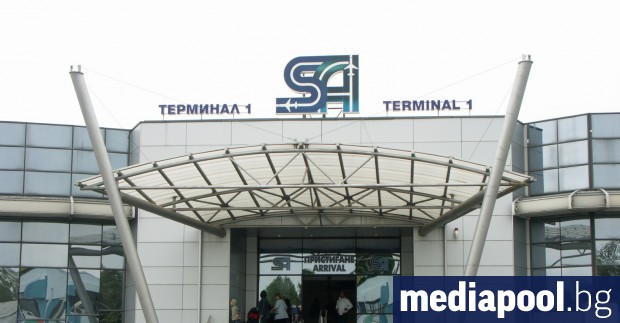 Възстановена е нормалната работа на двата терминала на летище София