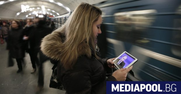 Кадър от метрото в Москва, сн. ЕПА/БГНЕС Федералната служба за