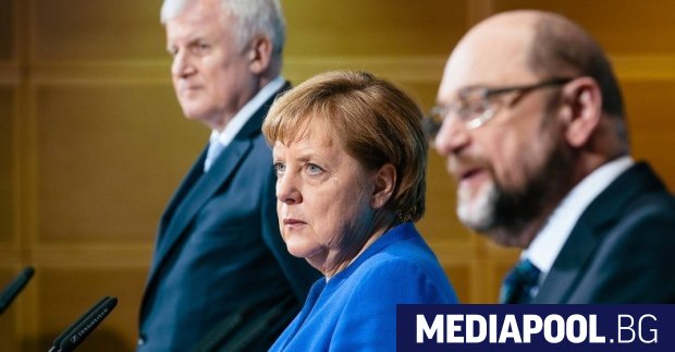 Хорст Зеехофер ляво Ангела Меркел и Мартин Шулц Партиите участващи