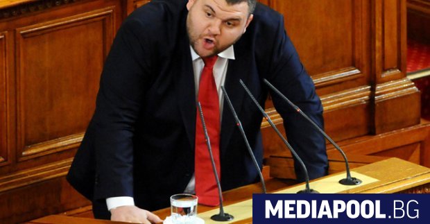 Депутатът от ДПС Делян Пеевски не е олигарх, а притежава