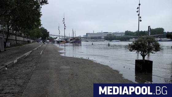 Реки във Франция продължиха да прииждат и в сряда въпреки