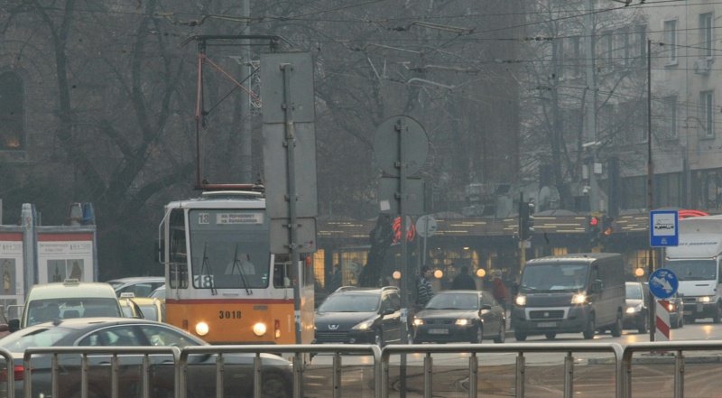 Пореден ден със завишени нива на фини прахови частици в София