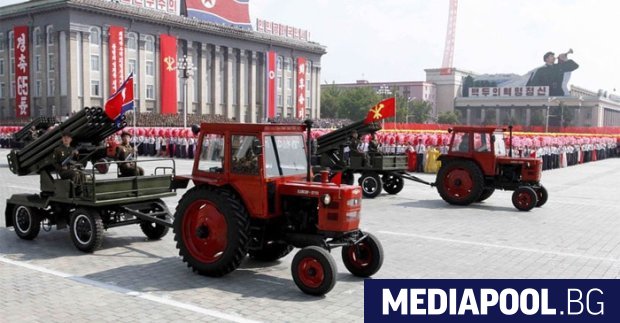 В столицата на Северна Корея се състоя военен парад посветен