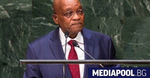 Президентът на Южна Африка Джейкъб Зума обяви че подава незабавно