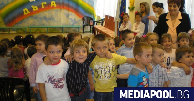 Групите в една четвърт от детските градини в София са