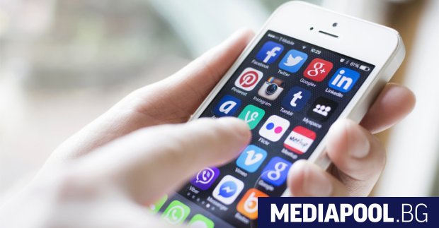 Проучване сред притежателите на мобилни телефони показва че 43 на