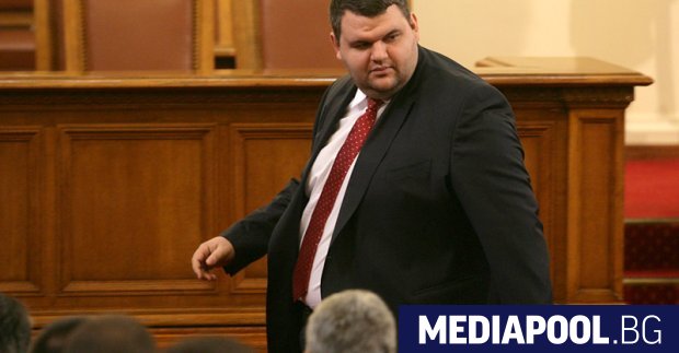 Делян Пеевски заяви, че президентът Румен Радев му дължи извинение