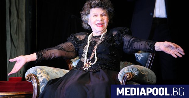 Голямата българска актриса Стоянка Мутафова ще отбележи 96 тия си рожден