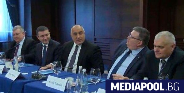 С продължаващ спад на контрабандата на цигари която през третото