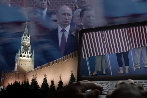 13 руснаци са обвинени за намеса в американските избори