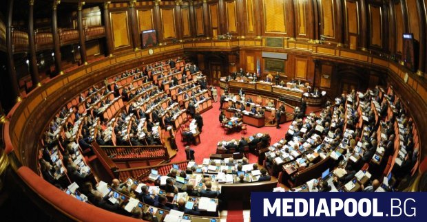 Италианският Сенат Днес в Италия се произвеждат парламентарни избори на