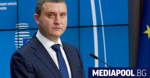 Владислав Горанов Счетоводители адвокати банки и консултантски компании ще трябва