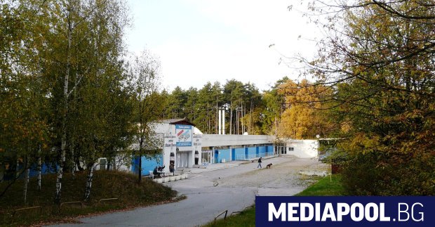 Собствениците на затворената от години къпалня Мария Луиза в столичната