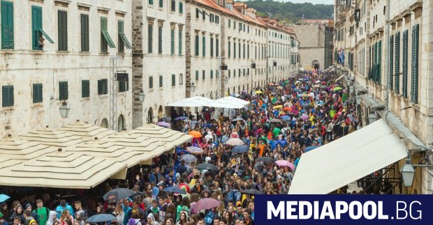 Поток от туристи в Дубровник Най-привлекателните туристически места в Европа