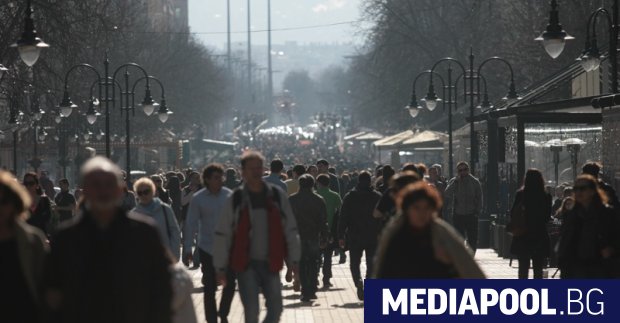 Пешеходните зони в София ще се увеличат малко от 3