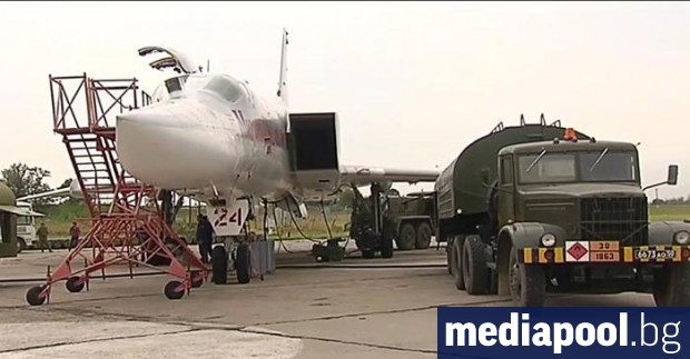 Базата Хмеймим в Сирия Руски транспортен самолет Ан 26 се