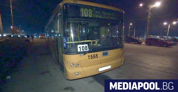 Сн бТВ Автобус движещ се по линия 108 ебил нападнат