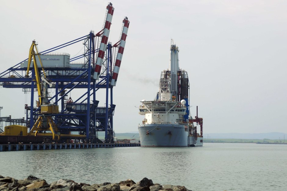 Търсенето на нефт и газ в "Хан Аспарух" продължава още две години с нов сондаж