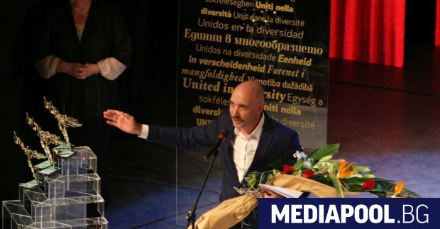 Захари Бахаров сн БГНЕС Пияните от Иван Вирипаев на режисьора